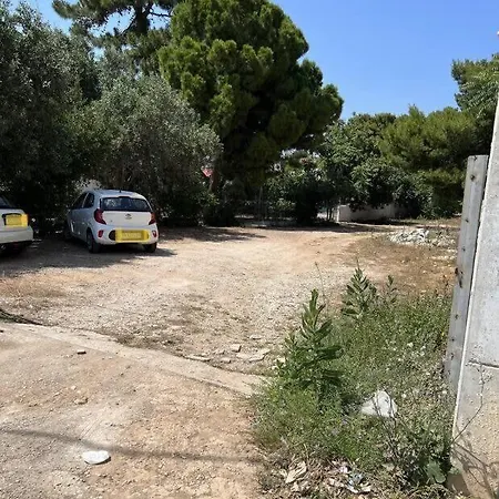 Apartment Ground Floor In Next To The Sea *